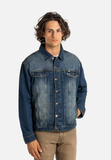 Джинсовая куртка