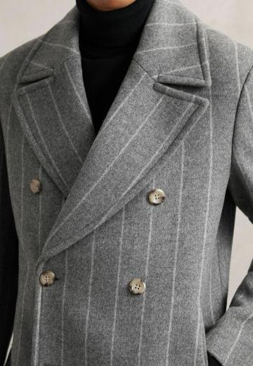 Короткое пальто