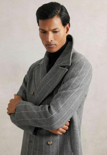 Короткое пальто