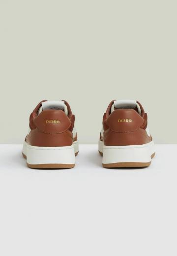 Гандбольные кроссовки