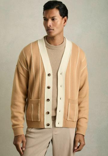 Вязаная кофта