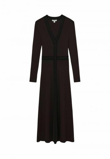 Вязаное платье