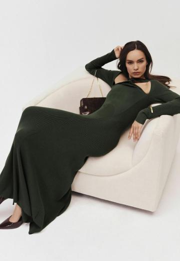 Вязаное платье