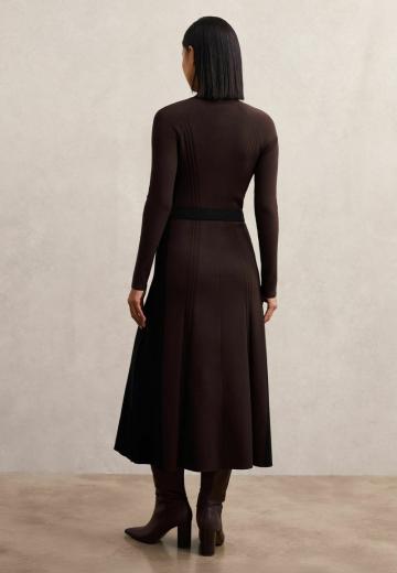 Вязаное платье