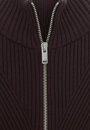 Вязаное платье