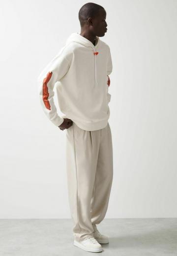 Пуловер с капюшоном