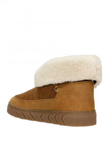 Зимние ботинки