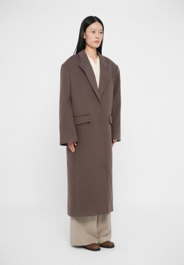 Шерстяное пальто