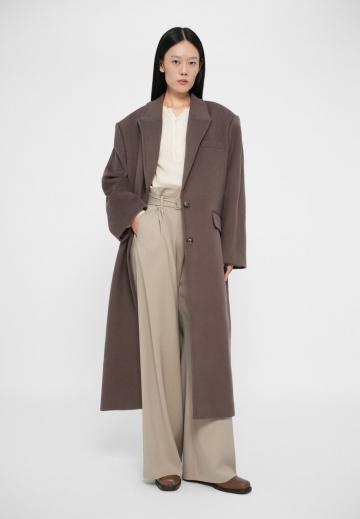 Шерстяное пальто