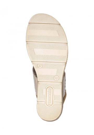 Босоножки на танкетке