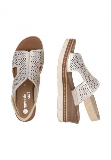 Босоножки на танкетке