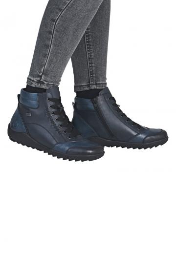 Ботинки на шнуровке