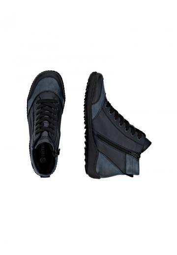 Ботинки на шнуровке