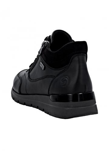 Ботинки на шнуровке