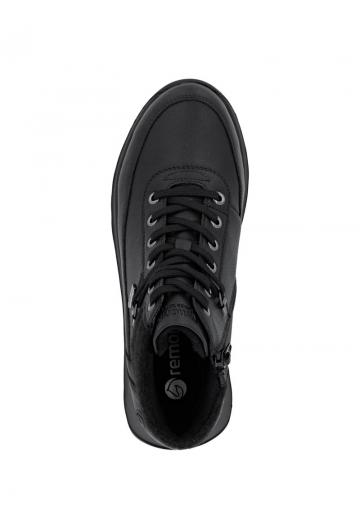 Ботинки на шнуровке