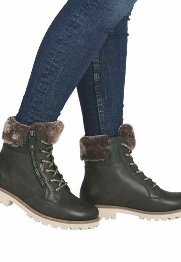 Зимние ботинки