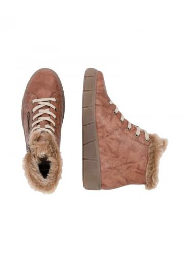 Зимние ботинки