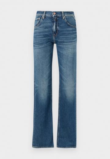 Прямые джинсы