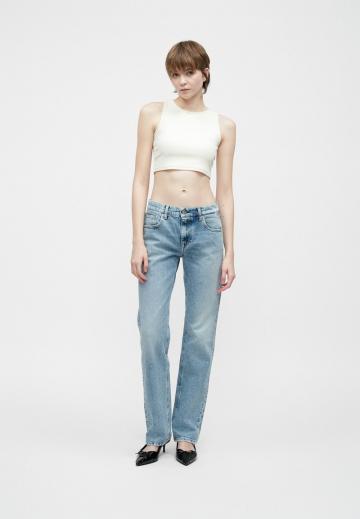 Прямые джинсы