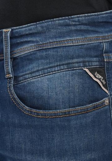 Узкие джинсы