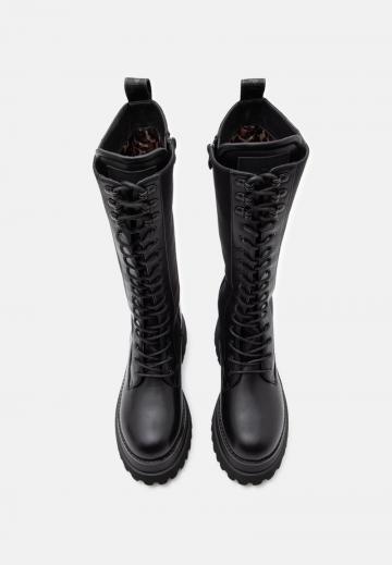 Сапоги на шнуровке