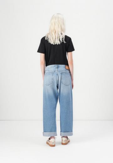 Свободные джинсы