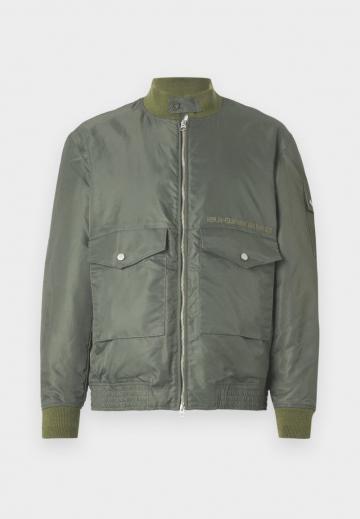 Куртка бомбер