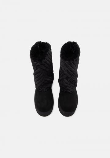 Зимние ботинки