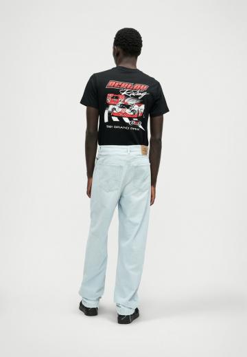 Свободные джинсы