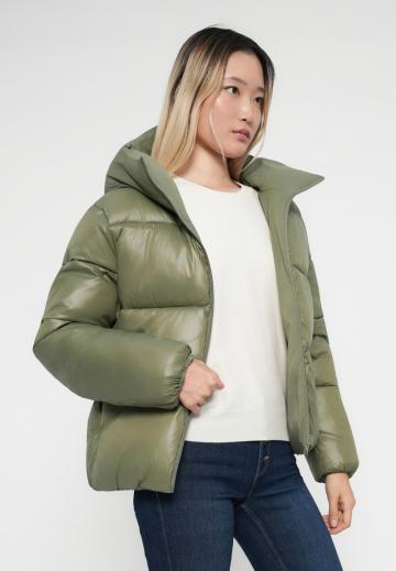 Зимняя куртка