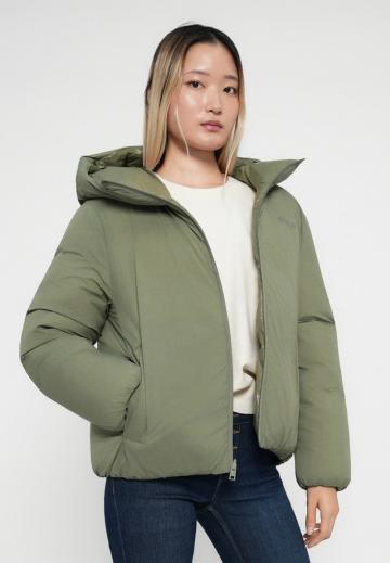 Зимняя куртка