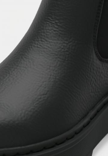 Полусапожки на платформе