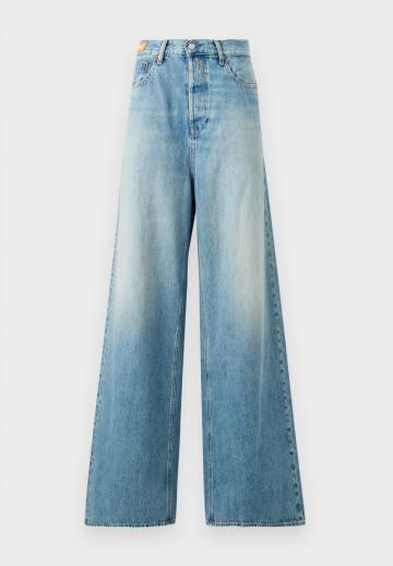 Свободные джинсы