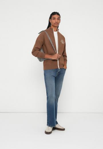 Вязаная кофта