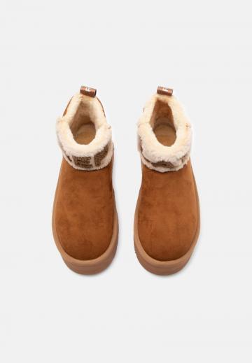 Полусапожки на платформе