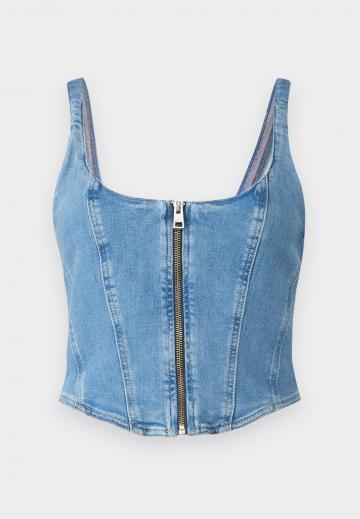 Джинсовая жилетка