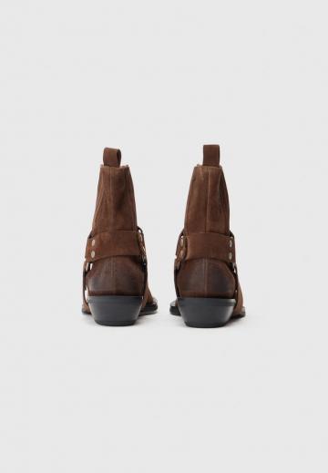 Ковбойские сапожки