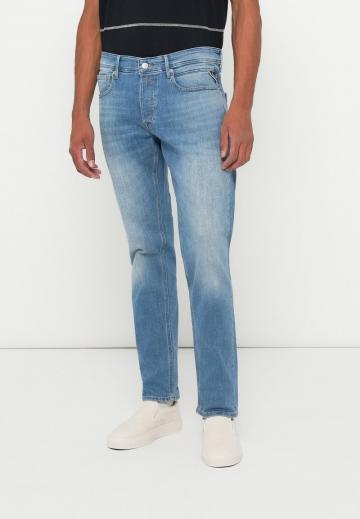Прямые джинсы