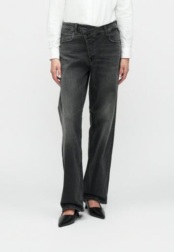 Свободные джинсы