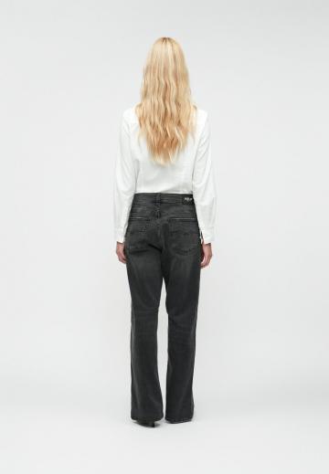 Свободные джинсы