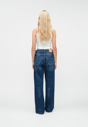 Свободные джинсы