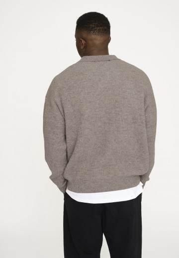 Поло с длинным рукавом