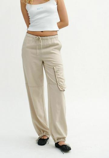 Спортивные штаны