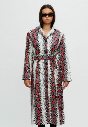 Пальто из искусственной кожи