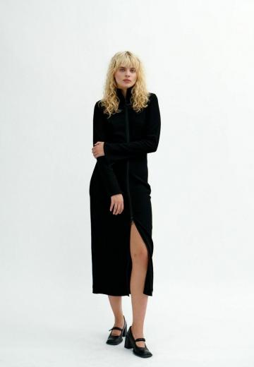 Вязаное платье