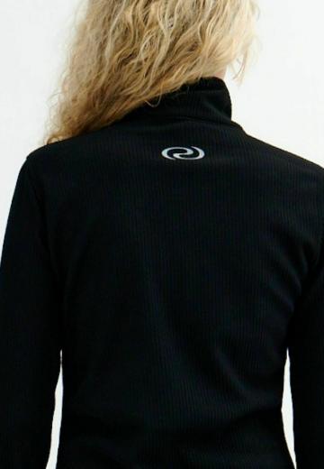 Вязаное платье