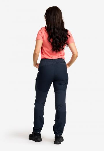 Узкие брюки