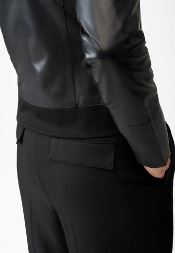 Кожаная куртка