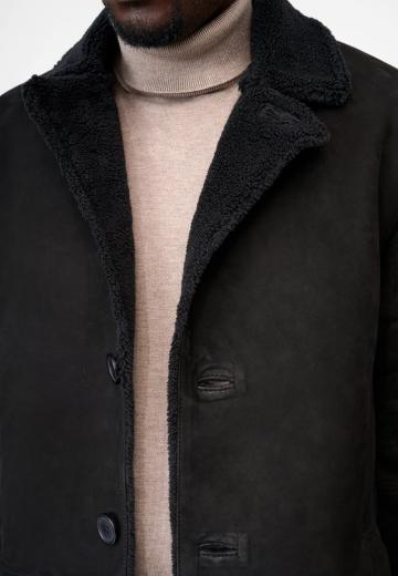 Короткое пальто