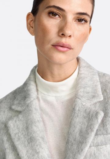 Короткое пальто